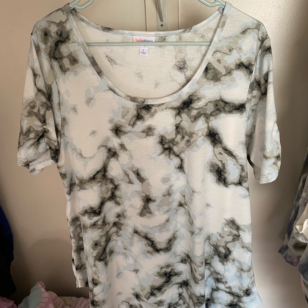 Lularoe Morgan top